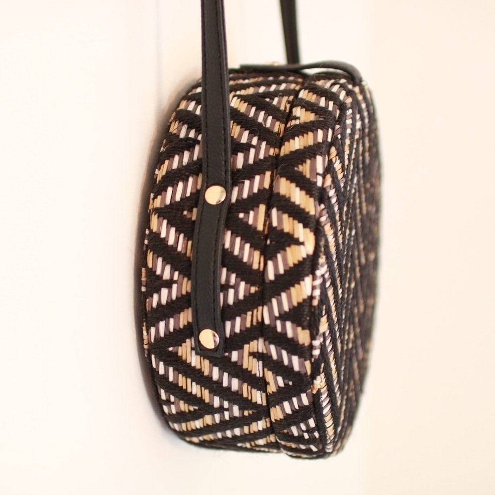 Lionel Javanna Woven Circle Crossbody‎ Bag - Picture 6 of 10